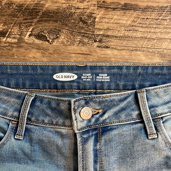 Sz 10 Old Navy Kicker Bootcut Jeans NWOT - Picture 3 of 6